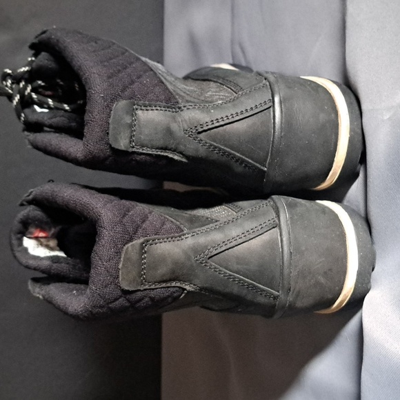 LL Bean Tek 2.5 Snow Boots Womens 9 Medium Black Leather Wedge D Ring 100g - Picture 7 of 7